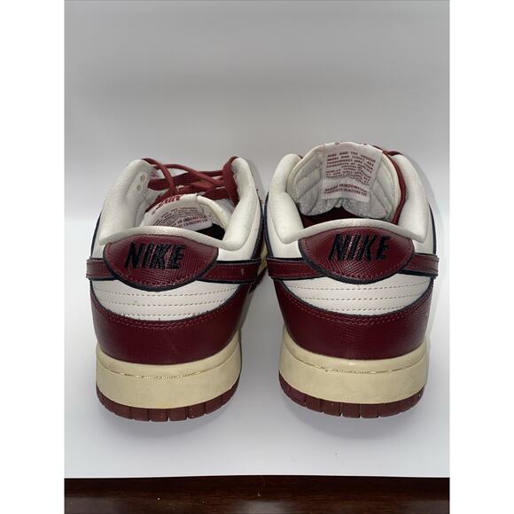 Nike Dunk Low SE Women's Size 11 Sail/Team Red-Black-Muslin MMXXIII RARE! - Picture 10 of 15